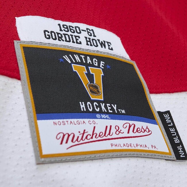 Mitchell & Ness Detroit Red Wings #9 Gordie Howe NHL Dark Jersey red