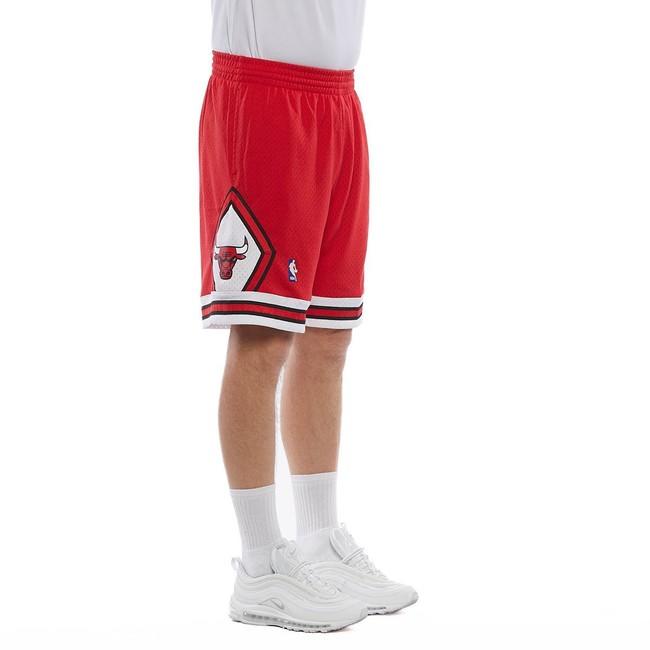 Mitchell & Ness Air Jordan x Chicago Bulls Shorts - RED on Garmentory