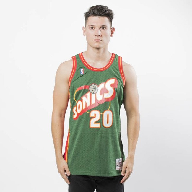 Stay Gucci Fresh in this Seattle Supersonics Mitchell & Ness Payton Jersey  and Shorts in the sick Gucci Color-way we also have matching…