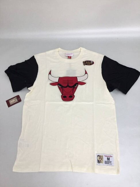 Chicago Bulls White Shirts and Tees